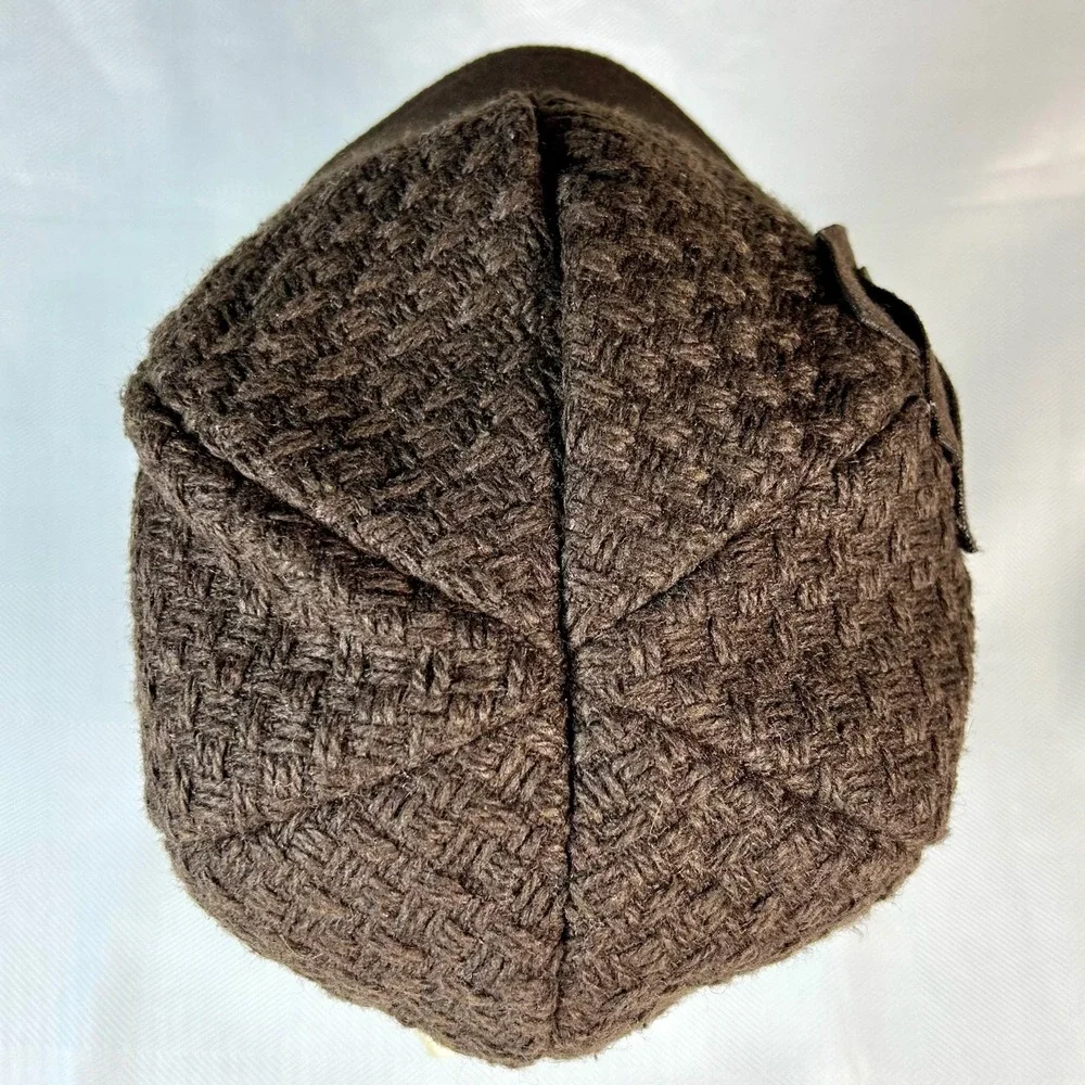 Newsboy Cap Hat Mod Brown Woven Sweater Knit Felt Brim Leaf & Button Detail OSFM